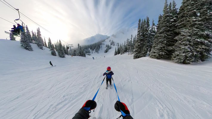 Washington 2023 - Arlo skis Crystal Mountain
